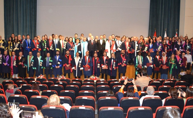 Yakın Doğu Üniversitesi’nde akademik yükseltme coşkusu yaşandı