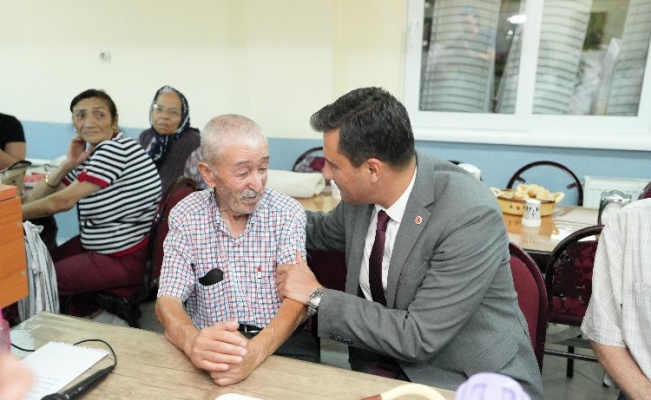 Başkan Zeyrek, Manisa Cemevi’nde yurttaşlarla oruç açtı