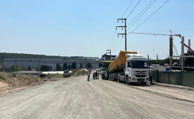 Çayırova Şekerpınar’da üstyapı yenileme çalışması