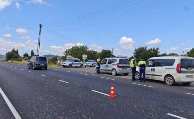 Edirne Keşan’da Jandarma'dan trafik denetimi