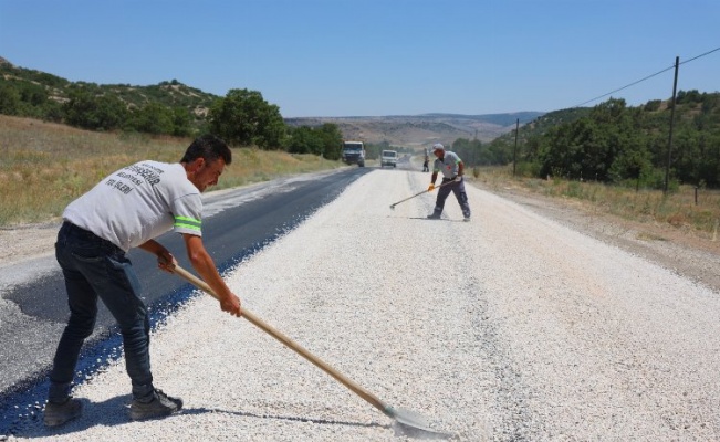 Eskişehir'de kırsal mahalle yolları yeniniyor