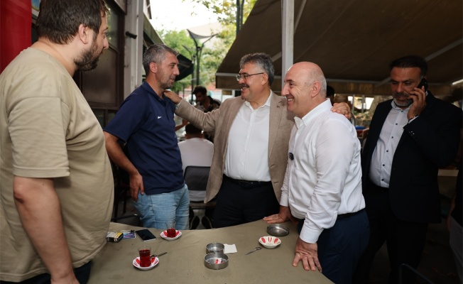 Bıyık ve Tipioğlu’ndan Çınaraltı’nda esnaf turu