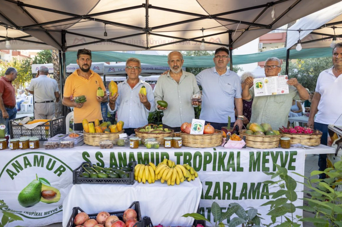 Tropikal Meyve Şenliği coşkusu