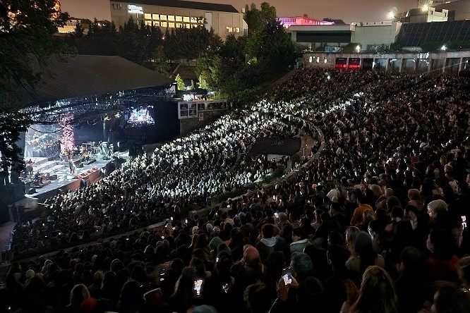 Harbiye Açık Hava'da sonbahar yıldızları