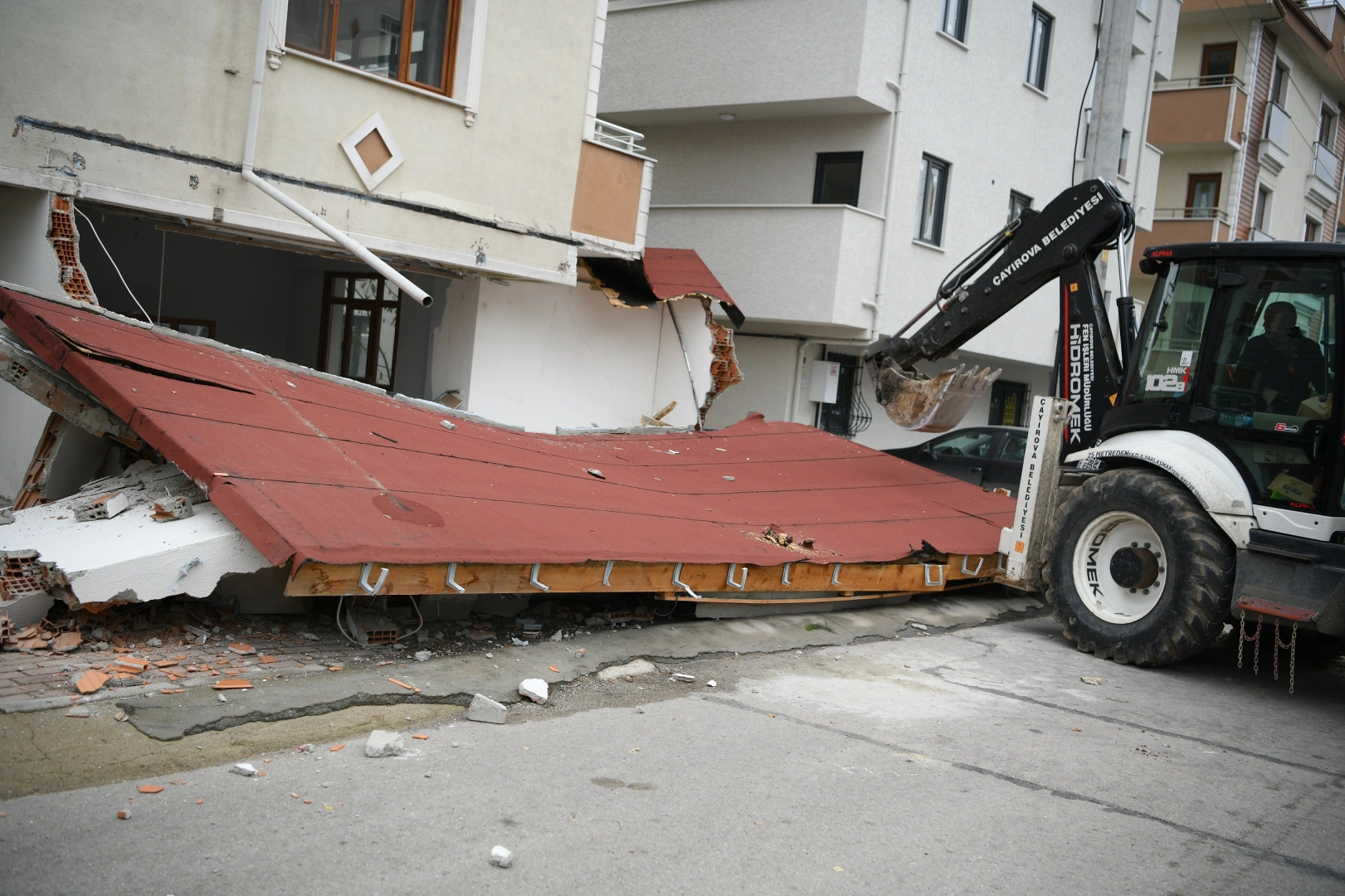 Kocaeli Çayırova'da kaçak yapıya af yok!