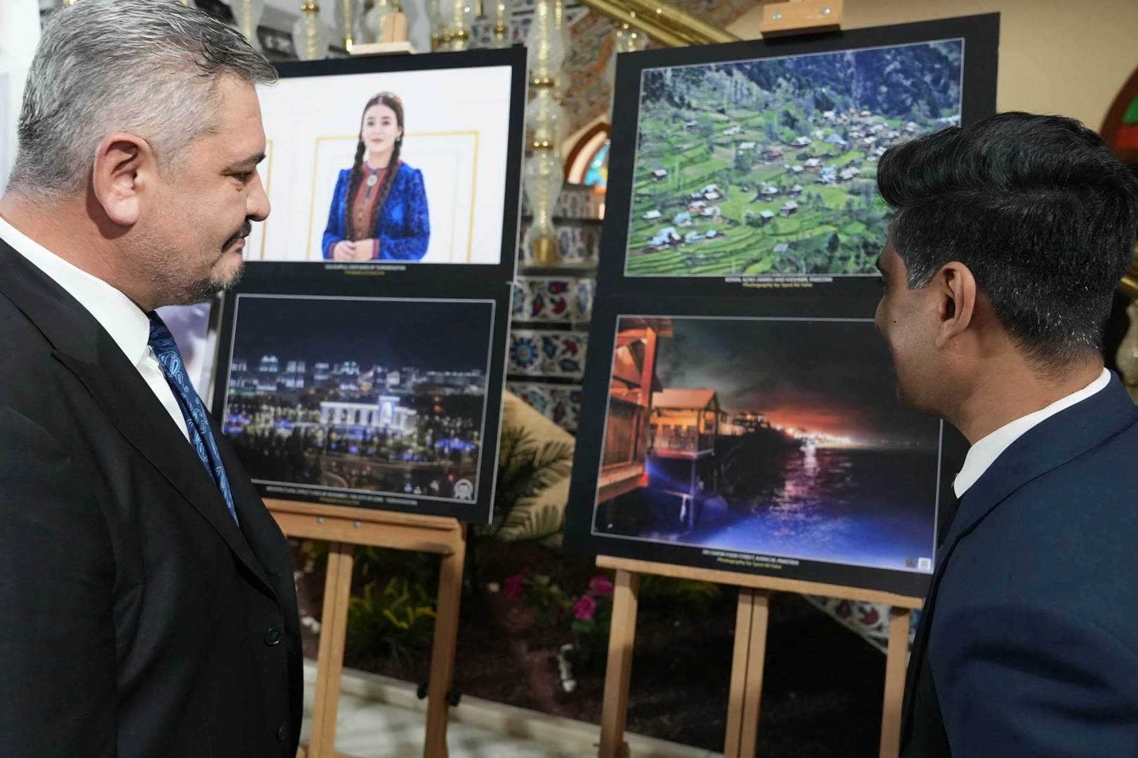 Ankara Keçiören'de 'Dostluğun Çerçeveleri' Sergisi açıldı