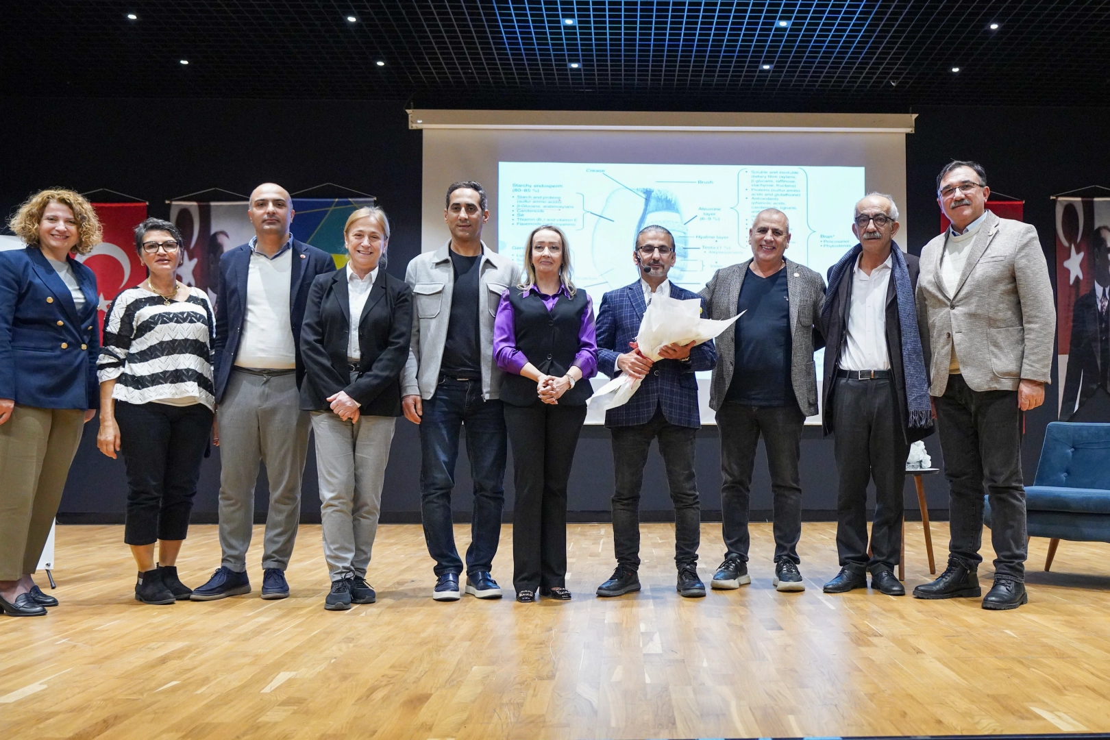 İstanbul'da ''Obeziteyi bil, sağlığını koru" söyleşisi düzenlendi