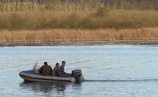 GÜNCELLEME - Sakarya'da gölde kaybolan iki gençten birinin cesedi bulundu