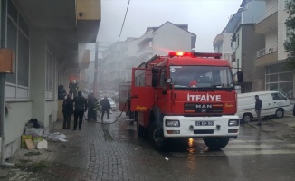 Kandıra'da depo yangını