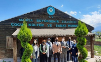 Manisa'da eğitim birimlerine ziyaret