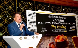 Malatya dinamiklerinden kayısı konferansı