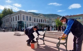 Bursa Osmangazi'de okula bahçelerine bakım yapıldı