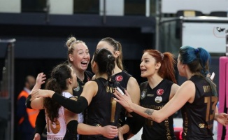 VakıfBank, Nilüfer Belediyespor’a set vermedi