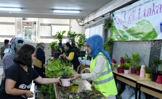 Başkent’te çiçek gibi takas