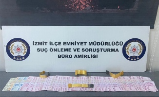 Kuyumculara sahte altın bozduran 2 kişi yakalandı